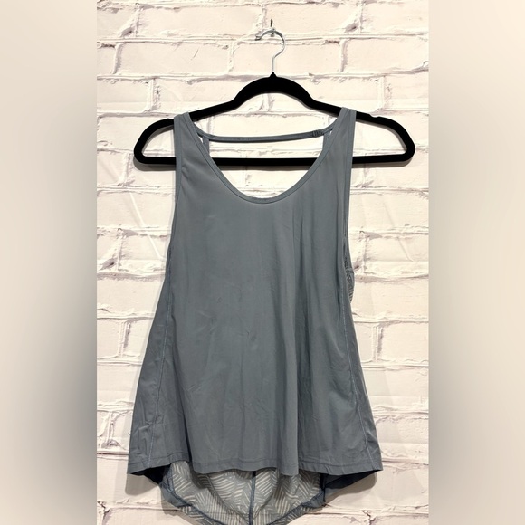Lululemon Cool To Street Tank in light blue Size Size 6 - Picture 1 of 3